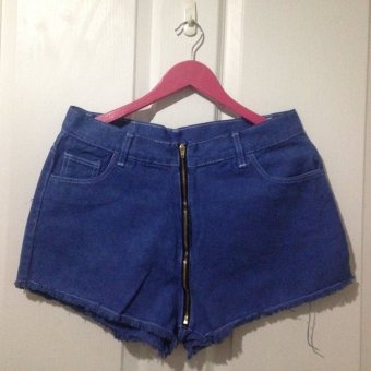 Cat Jeans กางเกงยีนส์ ขาสั้น ซิป สีฟ้า เอว 34 Cat Jeans กางเกงยีนส์ ขาสั้น ซิป สีฟ้า เอว 34