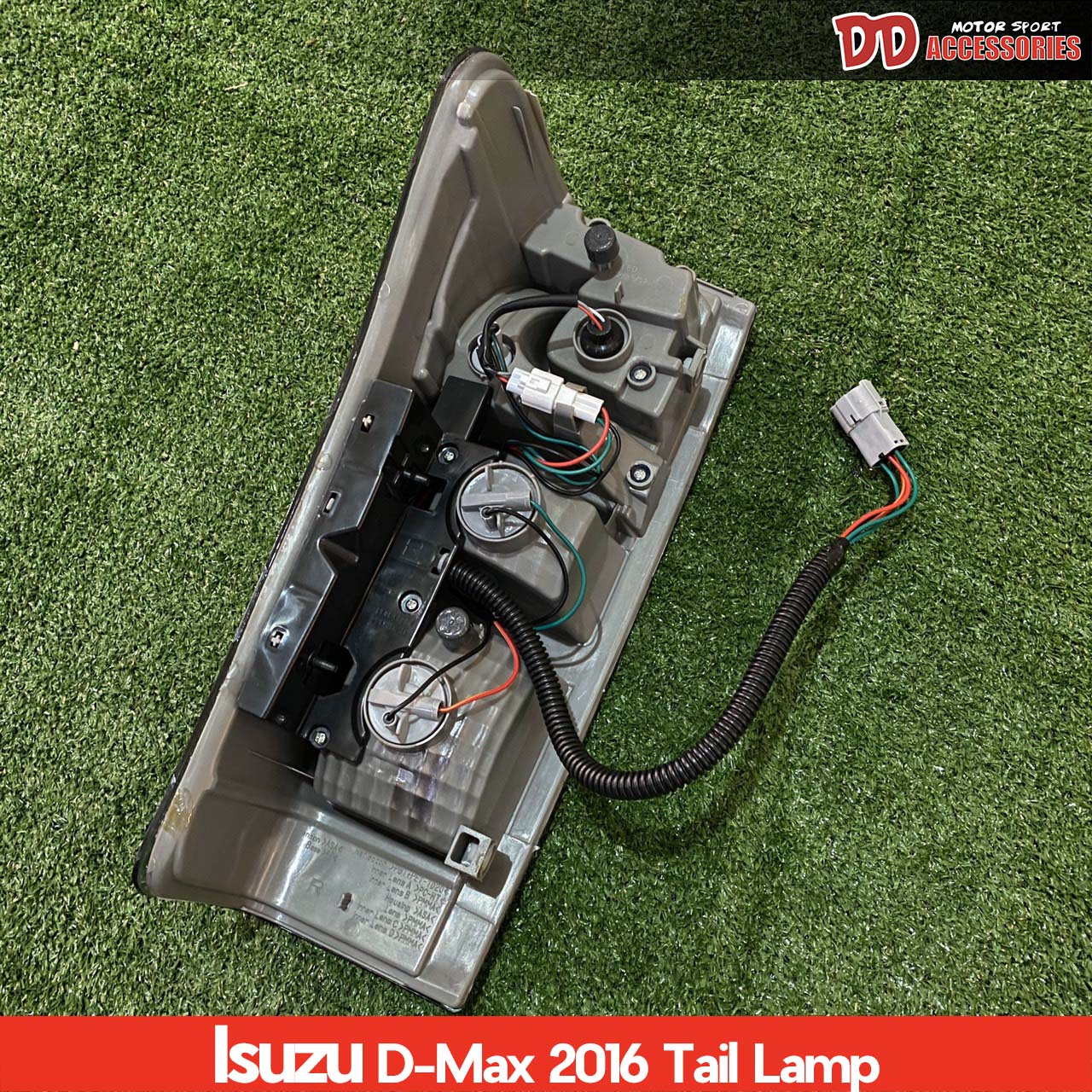 ไฟท้าย ISUZU D-MAX 2016 สี smoke เดิมๆ มาพร้อมขั้วและสายไฟครบชุด 3 da8e1141a77972d10aab36e3346af355
