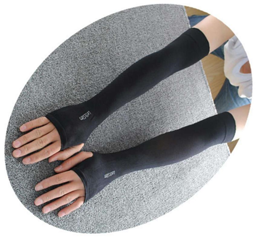 CMC UV cut sleeves Let's slim cool wristlet  ปลอกแขนกันแดด(เกี่ยวนิ้ว) กันยูวี คลุมถึงมือ ใส่แล้วเย็น สำหรับกิจกรรมกลางแจ้ง  free size ใช้ได้ทั้ง ชายและหญิง รุ่น I1-2
