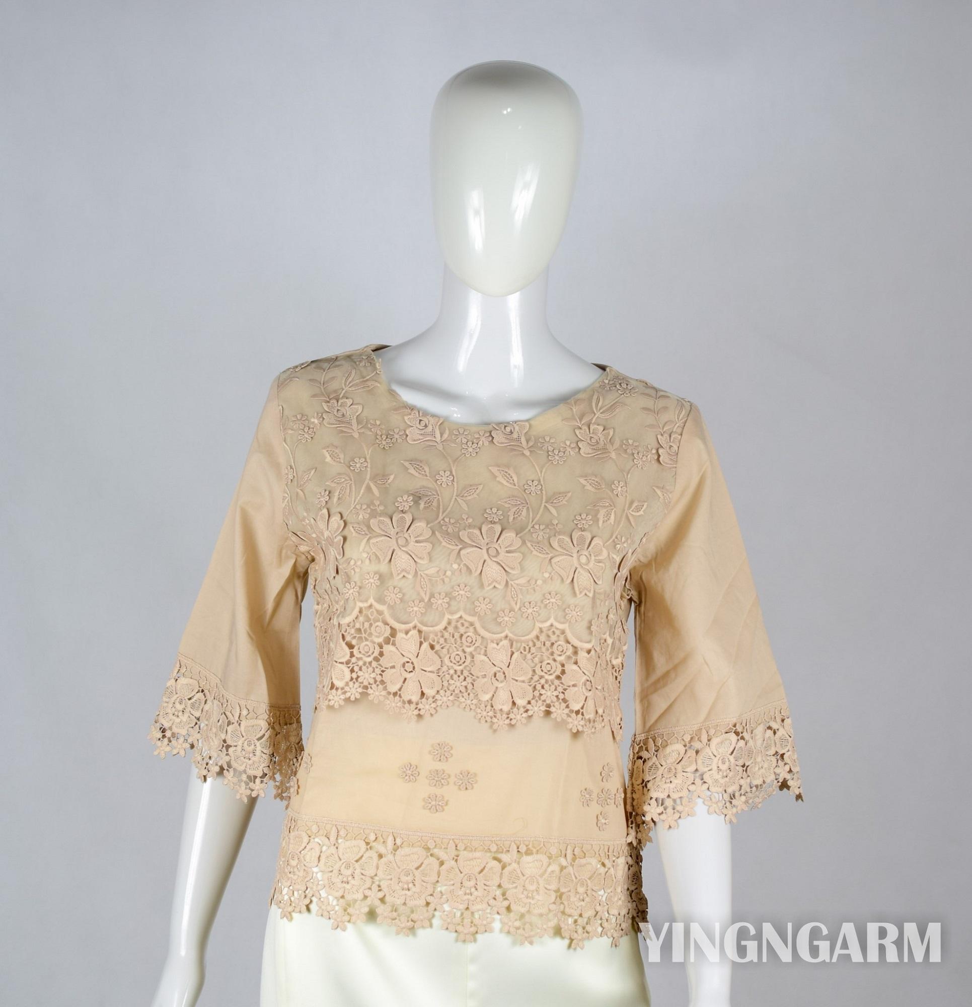 Yingngarm เสื้อลูกไม้ผ้าแก้ว ดอกลอยครึ่งตัว Yingngarm เสื้อลูกไม้ผ้าแก้ว ดอกลอยครึ่งตัว