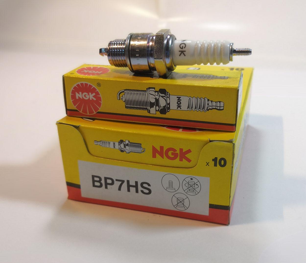 หัวเทียน NGK BP7HS สำหรับ เครื่องสูบน้ำ