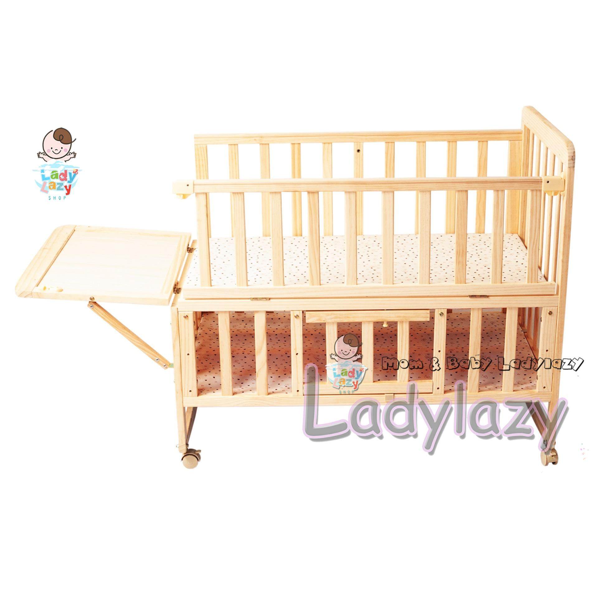 Ladylazyเตียงเด็ก เตียงนอนไม้เด็ก เข็นได้/โยกได้ พื้นเตียงปรับระดับได้ ทำจากไม้สนแท้ 100%