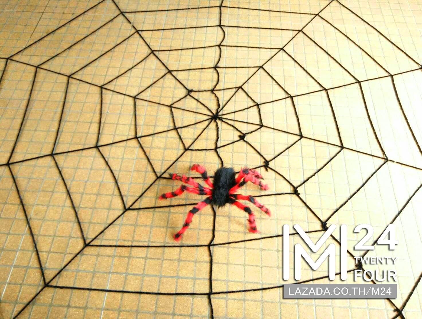 1 เซ็ต 2 ชิ้น ขนาด 3x3 เมตร ใยแมงมุมยักษ์ สีดำ 1 ชิ้น + แมงมุมยักษ์ สีแดงดำ 1 ตัว แมงมุมปลอม แมงมุม ยักษ์ ตัวใหญ่ ของปลอม ของเล่น ตัวตลก ของเล่นแกล้งคน อุปกรณ์ตกแต่ง ฮาโลวีน black widow giant spider web party happy halloween