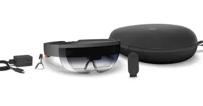 Microsoft HoloLens แว่นจำลองภาพโฮโลแกรม
