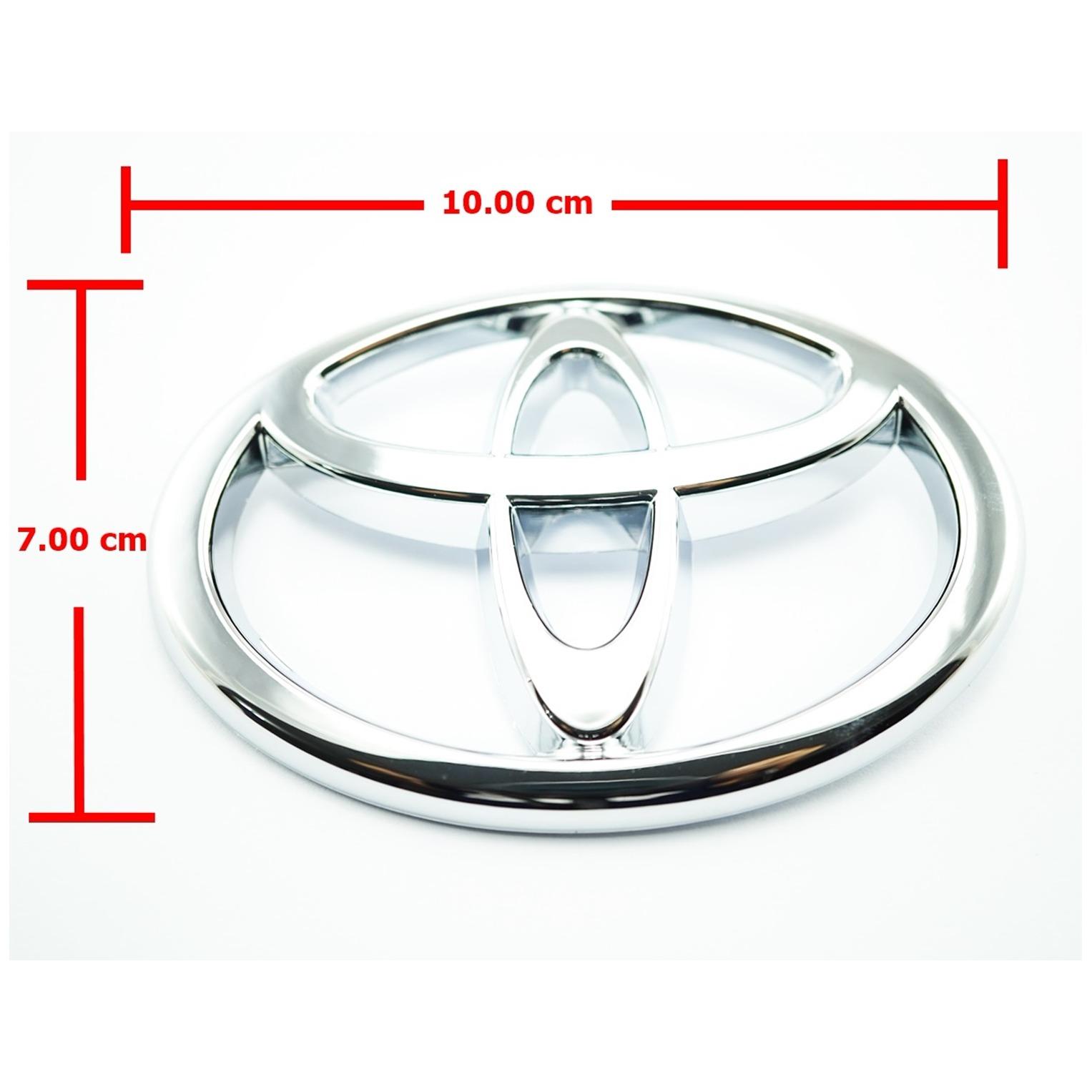 ป้ายโลโก้ TOYOTA ด้านหน้า MIGHTY ALTISหน้า/หลัง ตัวแรก พลาสติกสีโครเมี่ยมขนาด 10.0x7.0cm ติดตั้งด้วยเทปกาวสองหน้าด้านหลัง ราคา 110 บาท*ส่งฟรี