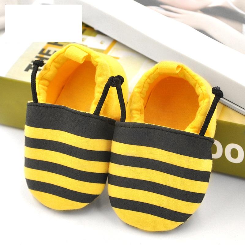 BBS รองเท้าเด็ก รองเท้าเด็กแรกเกิด ลายผึ้งสีเหลือง