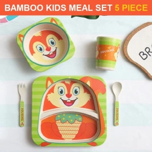 ภาพหน้าปกสินค้าQcase-ชุดจานชาม 5 ชิ้น สำหรับเด็ก ผลิตจากเยื่อไผ่ แบมบู ไฟเบอร์ อุปกรณ์ทานอาหารเด็ก ปลอดภัย ไม่มีกลิ่น – Bamboo Kids Divided Plate Non Toxic ซึ่งคุณอาจชอบสินค้านี้