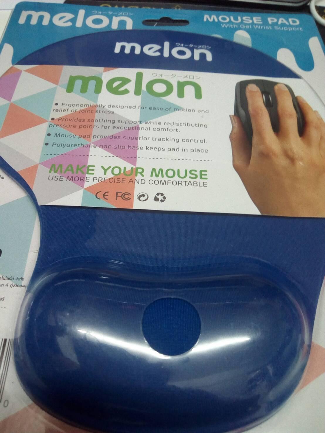 Melon แผ่นรองเม้าส์พร้อมเจลรองข้อมือ Mouse Pad with Gel Wrist Support
