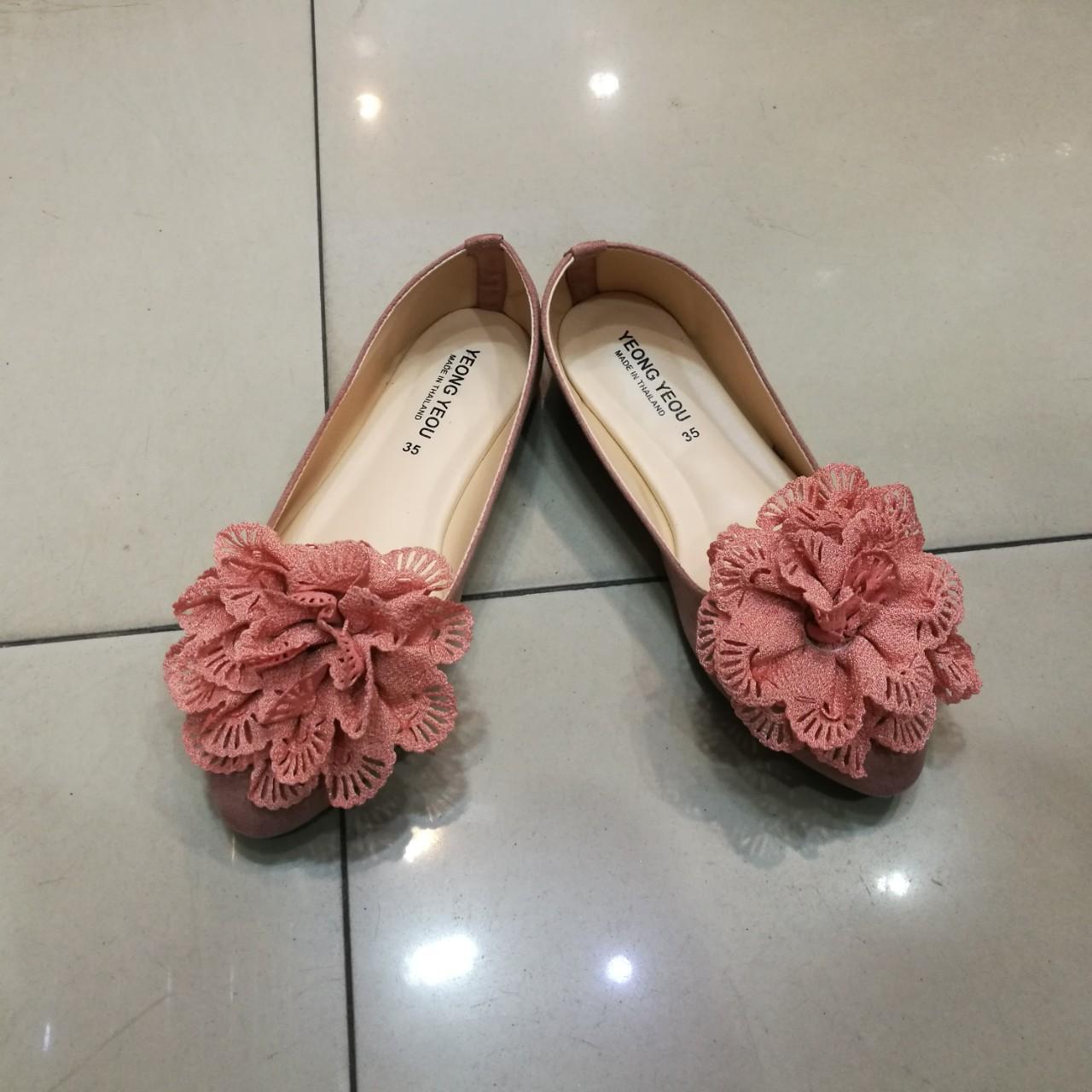 yeong yeou รองเท้าคัทชูส้นแบนโบว์ดอกไม้ผ้าหนังกลับ รหัสyy655