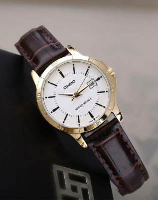 นาฬิกา Casio รุ่น LTP-V004GL-7A นาฬิกาข้อมือผู้หญิงสายหนัง สีน้ำตาล หน้าปัดขาว - มั่นใจ ของแท้ 100% ประกันศูนย์ 1 ปีเต็ม นาฬิกา Casio รุ่น LTP-V004GL-7A นาฬิกาข้อมือผู้หญิงสายหนัง สีน้ำตาล หน้าปัดขาว - มั่นใจ ของแท้ 100% ประกันศูนย์ 1 ปีเต็ม