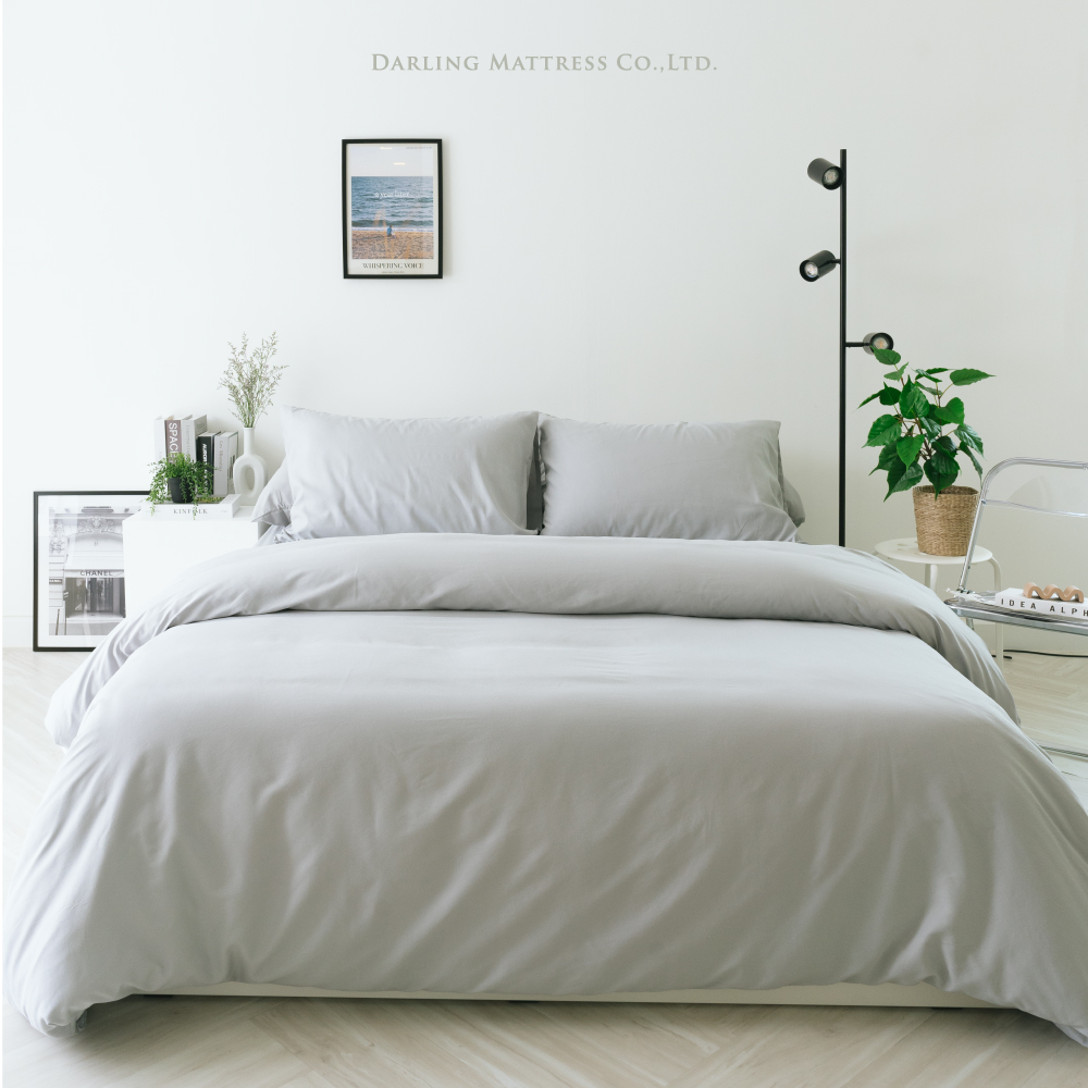 Darling Mattress ที่นอนดาร์ลิ่ง ชุดผ้าปูและผ้านวมรุ่นนาโนเทค สีเทาอ่อน ( Light Grey NANOTECH Bedsheet and Blanket Set) ราคา 1,490 บาท*ส่งฟรี