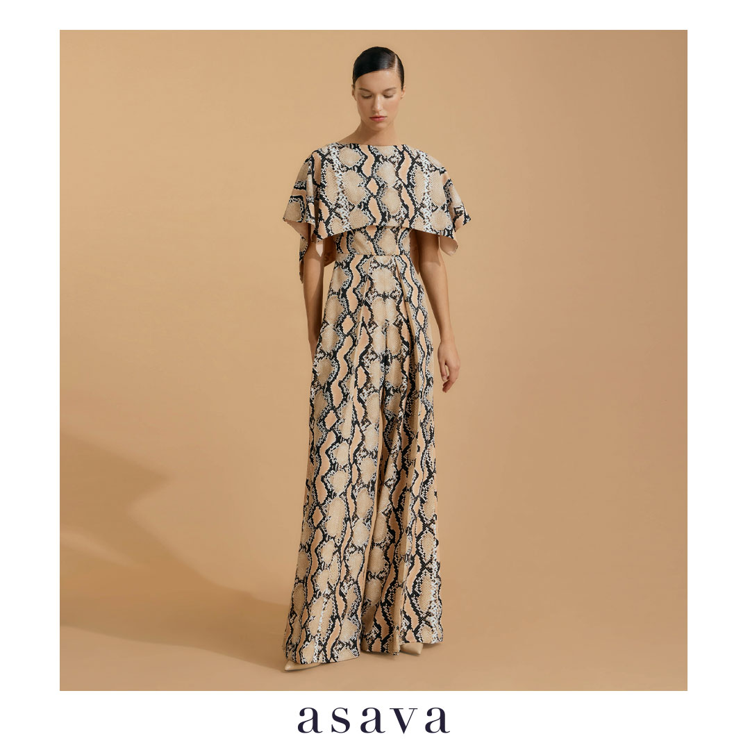 [asava ss25] Vera Cape Sleeve Jumpsuit จั๊มสูทผู้หญิง แขนเคปสั้น ซิปและตะขอหลัง เปิดหลัง ผ้าลายงู ราคา 24,000 บาท*ส่งฟรี