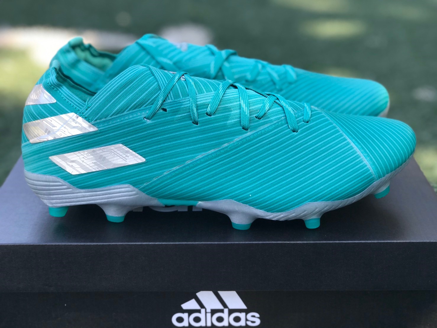 รองเท้าฟุตบอล รองเท้ากีฬา สตั๊ดอาดิดาส Adidas Messi 19+