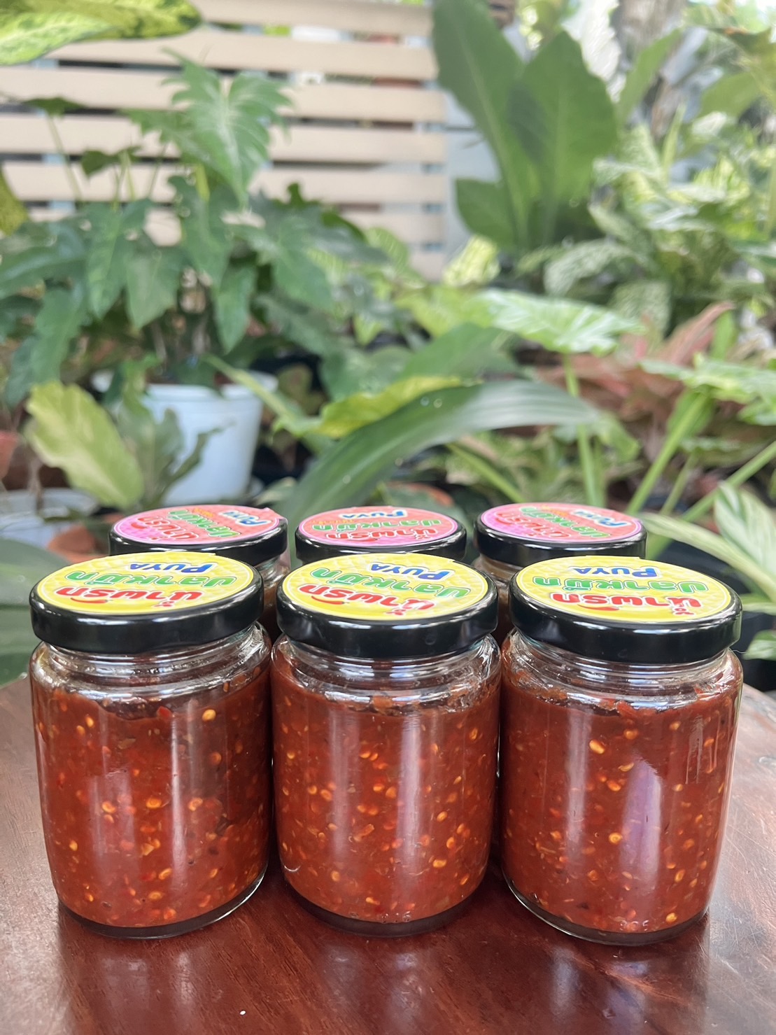 น้ำพริกปลาหมึก ผลิตจากเนื้อปลาหมึกแท้ รสแซ่บนัว ของฝากจากปากน้ำปราณ ราคา 86 บาท*ส่งฟรี