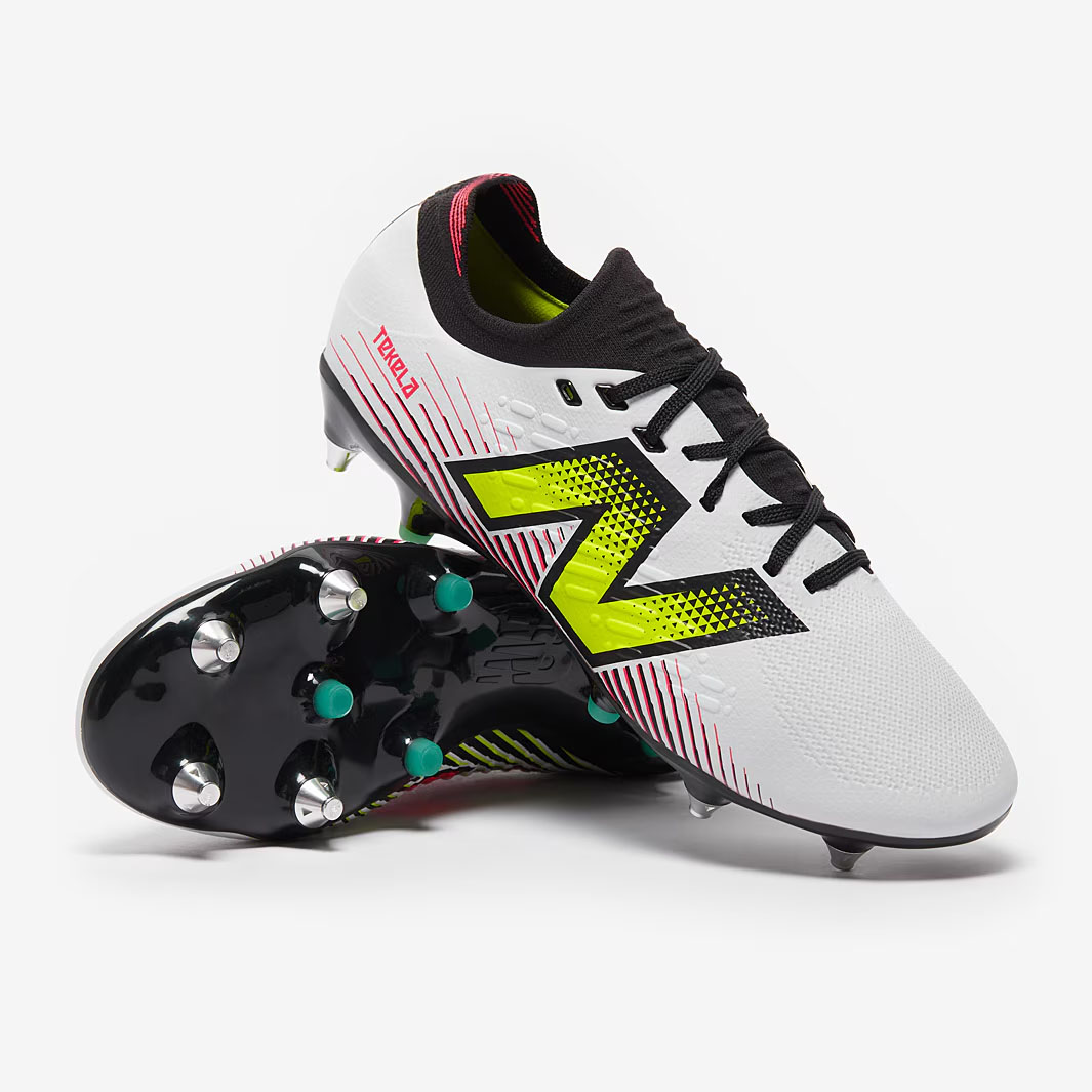 รองเท้าฟุตบอล New Balance Tekela V4+ Pro SG Low ราคา 15,000 บาท*ส่งฟรี