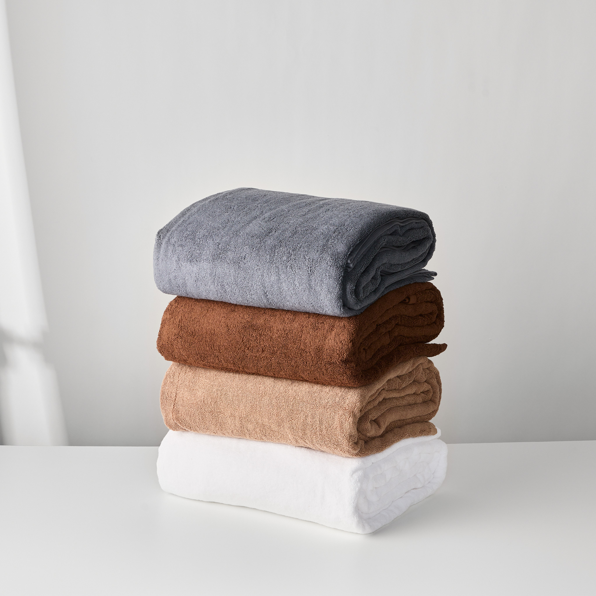 SP Luxury (แพ็คคู่) ผ้าห่มขนหนูคละสี 40 ปอนด์ ขนาด 60 x 80 นิ้ว พรีเมี่ยมเกรด เป็นผ้าขนหนูขนคู่ เกรด A เนื้อผ้าหนานุ่ม ซับน้ำได้ดี ราคา 1,590 บาท*ส่งฟรี