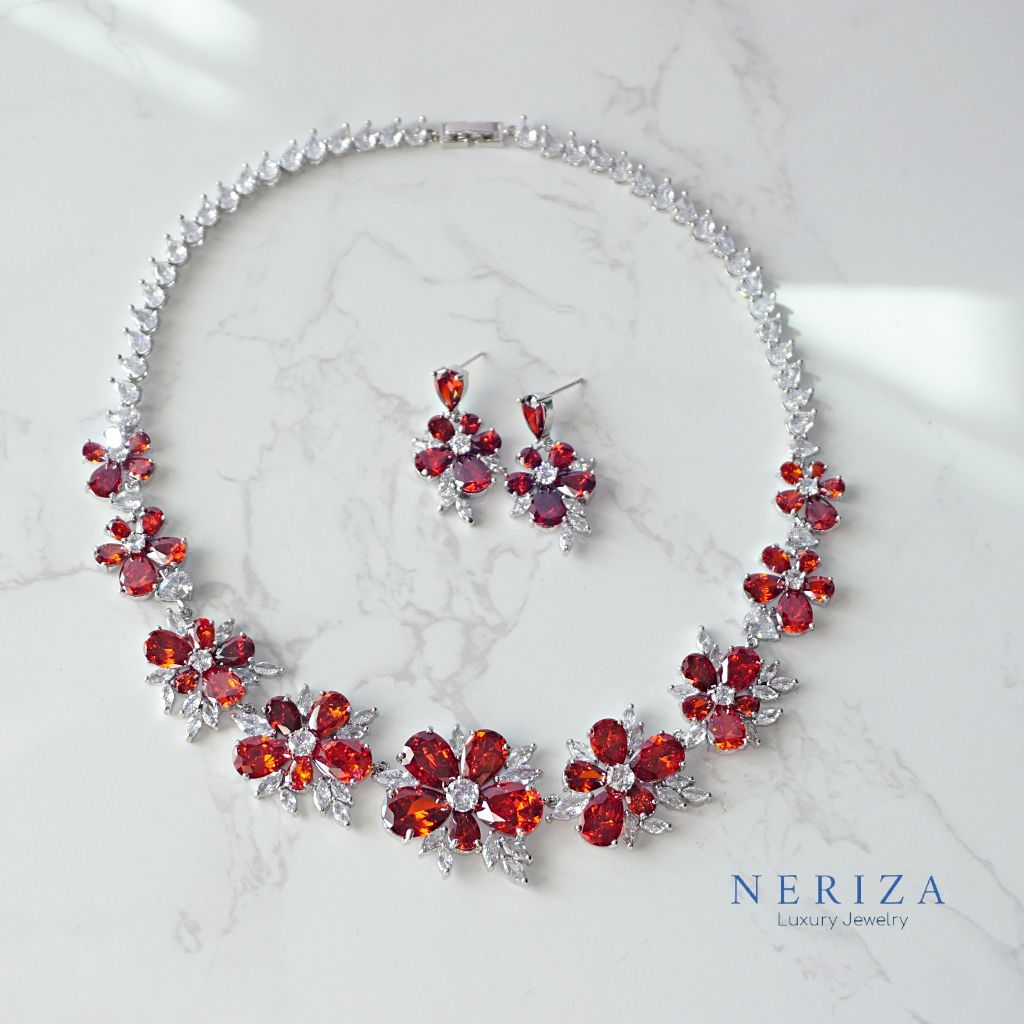 Neriza Jewelry/ Premium Grade Necklace and Earrings Jewelry Set with Floral Pattern. Sparkling Lights Comparable to Real Diamonds, Complete with Box Nzc025 ราคา 2,737 บาท*ส่งฟรี