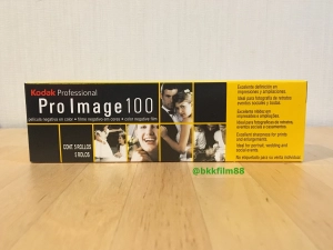 ราคาฟิล์มสี 1 pack 5 ม้วน Kodak Pro Image 100 35mm 36exp 135-36 สำหรับกล้องฟิล์ม 35มม. กล้องทอย ฟิล์มใหม่ ฟิล์ม ถ่ายรูป