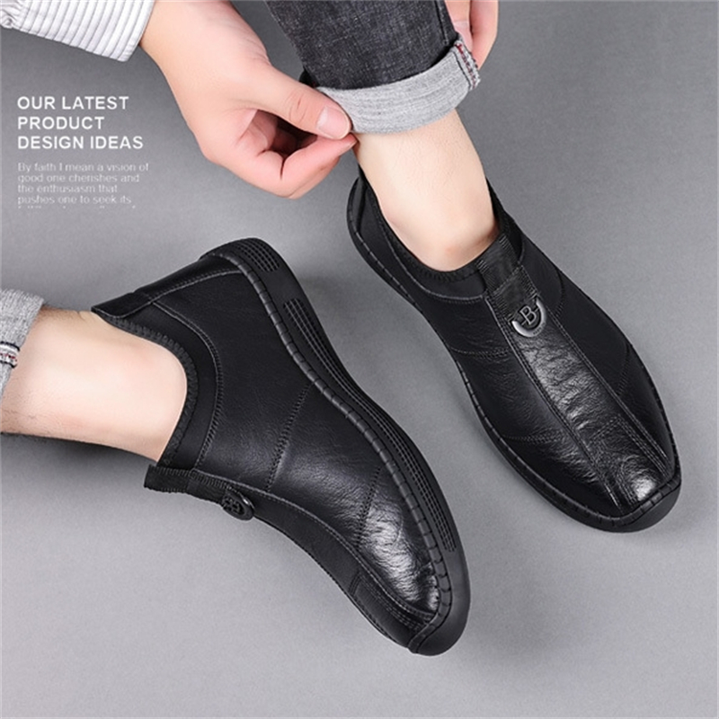 รองเท้าหนังใหม่ผู้ชาย SLIP-ON รองเท้าสบายๆรองเท้า Soft Sole รองเท้าผู้ชายรองเท้าผู้ชายแฟชั่นอังกฤษผู้ชายรองเท้าผ้าฝ้าย ราคา 99 บาท*ส่งฟรี