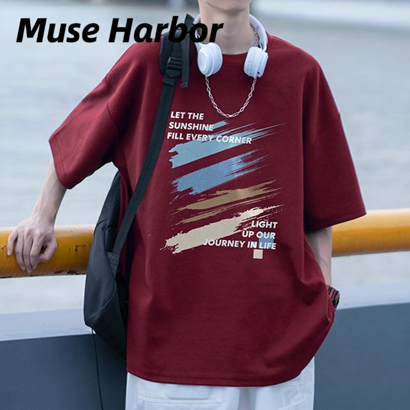 Muse Harbor เสื้อยืดแขนสั้นสไตล์อเมริกันสำหรับผู้ชายรุ่นเฮฟวี่เวทเสื้อยืดพิมพ์ลายทรงหลวมแฟชั่นดีไซน์สร้างสรรค์สำหรับวัยรุ่น ราคา 60 บาท*ส่งฟรี