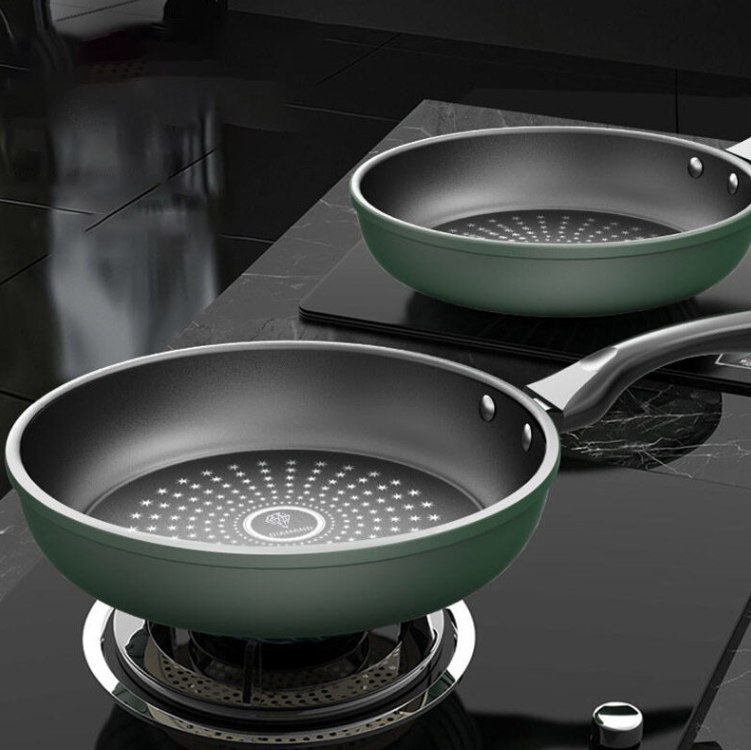 DANLE【จัดส่งฟรี】กระทะ กระทะไม่ติด หม้อปรุงอาหาร เตาแม่เหล็กไฟฟ้า ก๊าซที่ใช้ในครัวเรือน วัตถุประสงค์ทั่วไป กระทะทอด ไข่กระทะทอดส เต็กเตาแก๊สเตาเหนี่ยวนำทั่วไป กระทะทอดสเต็กแบบไม่ติด กระทะทอดสเต็กอเนกประสงค์แพนเค้กทอด ไข่หนาหม้อหุงข้าวเปิดเปลวไฟได้ กระทะ สา ราคา 161 บาท*ส่งฟรี