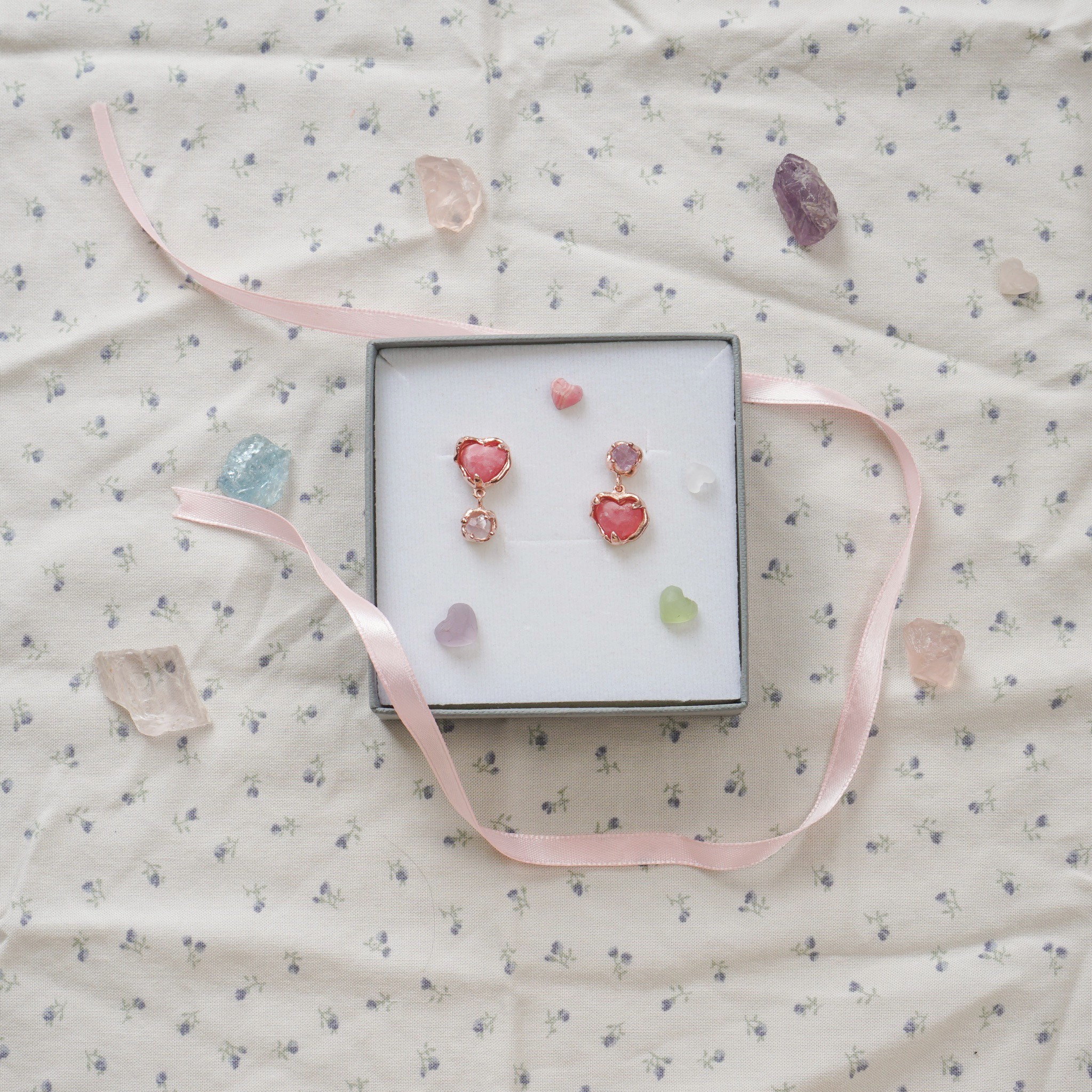 Rock Me Jewelry Jewelry Model You & Me Earrings, Brass Earrings Decorated with Gemstones. ราคา 1,090 บาท*ส่งฟรี