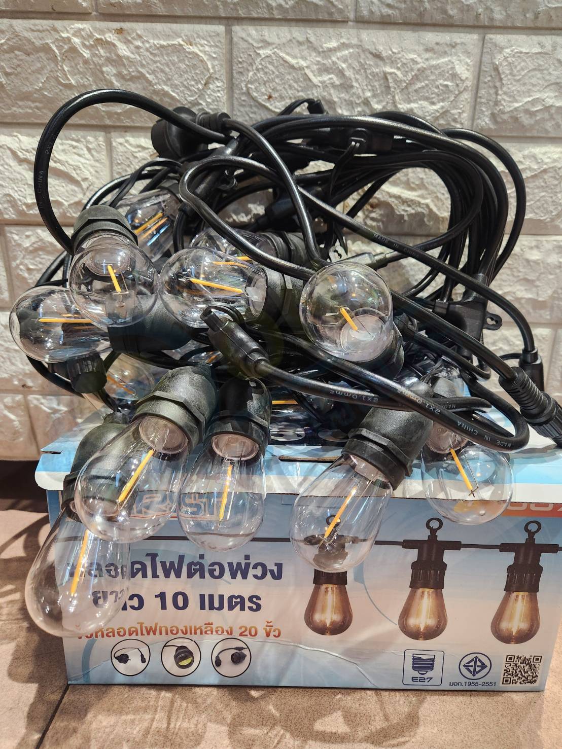 Chandelier Light Set, 10 Meters Long, with 20 Warm Light Bulbs. ราคา 720 บาท*ส่งฟรี