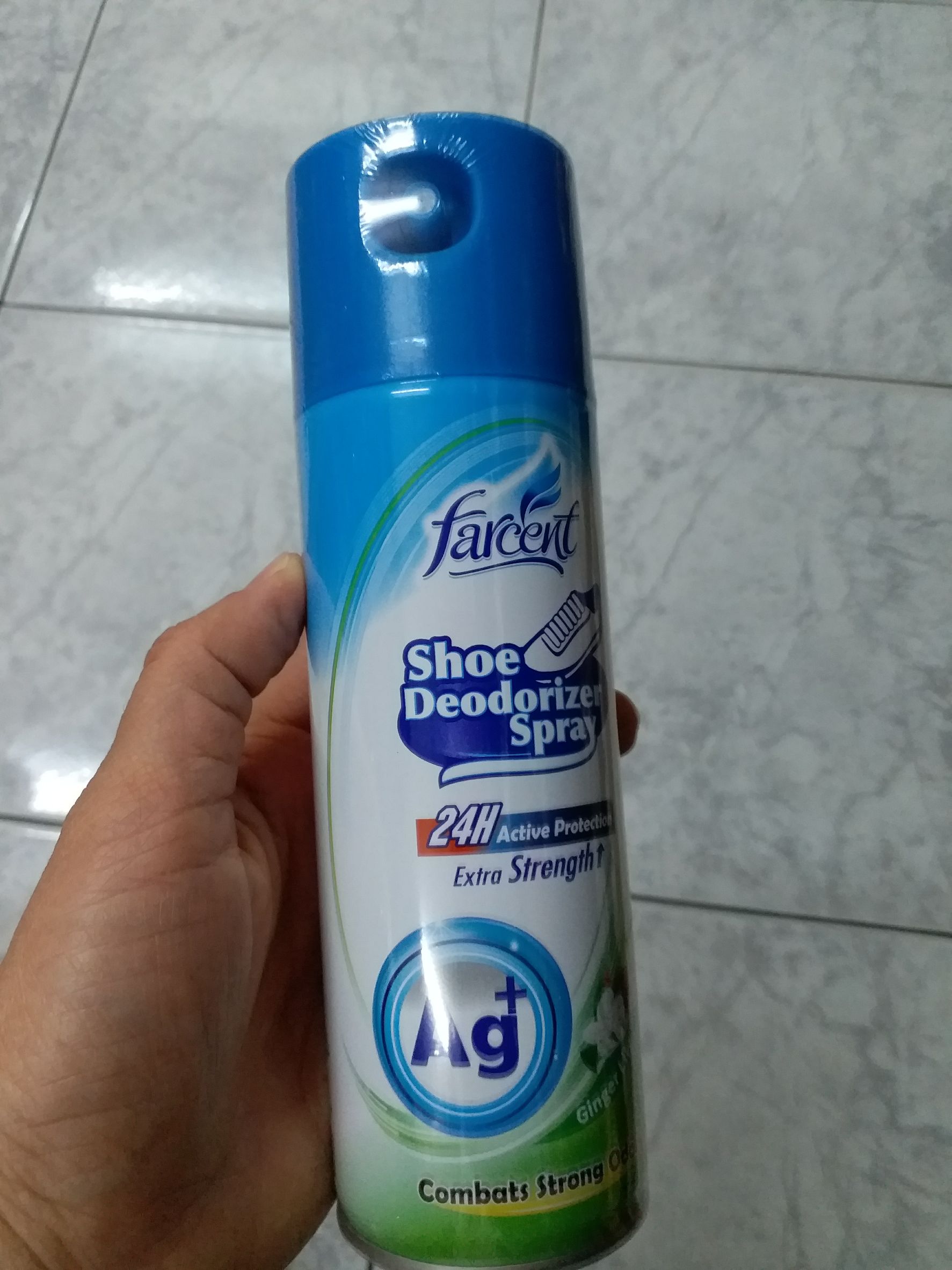 FARCENT SHOE DEODORIZER SPRAY 220 ml. FARCENT shoe odor spray Aroma Spray to remove odors in shoes. ​​​​​​​Helps to make you feel refreshed. Use regularly to keep the fragrance clean. ราคา 3,000 บาท*ส่งฟรี