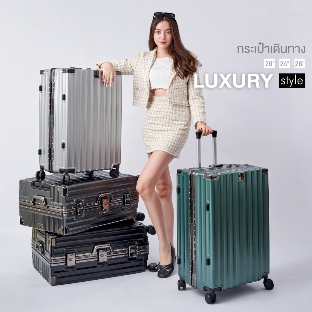 กกระเป๋าเดินทางล้อลาก โครงอะลูมิเนียม รุ่น M202 กระเป๋าเดินทาง วัสดุPC มีที่ห้อยสัมภาระด้านหน้า ขนาด 28 นิ้ว ราคา 2,610 บาท*ส่งฟรี