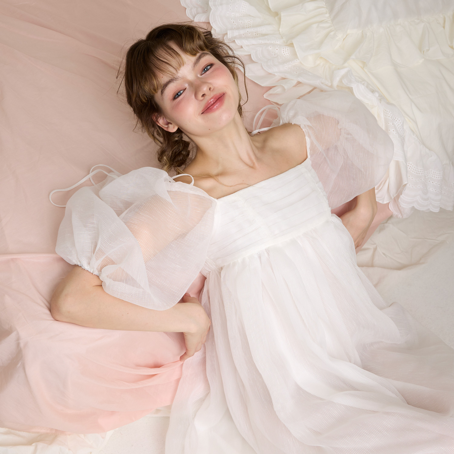 (PAPERS) Diana Puff-sleeve Maxi Dress ราคา 3,890 บาท*ส่งฟรี