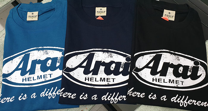 เสื้อยืดคอกลม ลาย ARAI HELMET VINTAGE 001เสื้่อนุ่ม ไม่หดย้วย ด้วยระบบสกรีน มีให้เลือก 3 สี