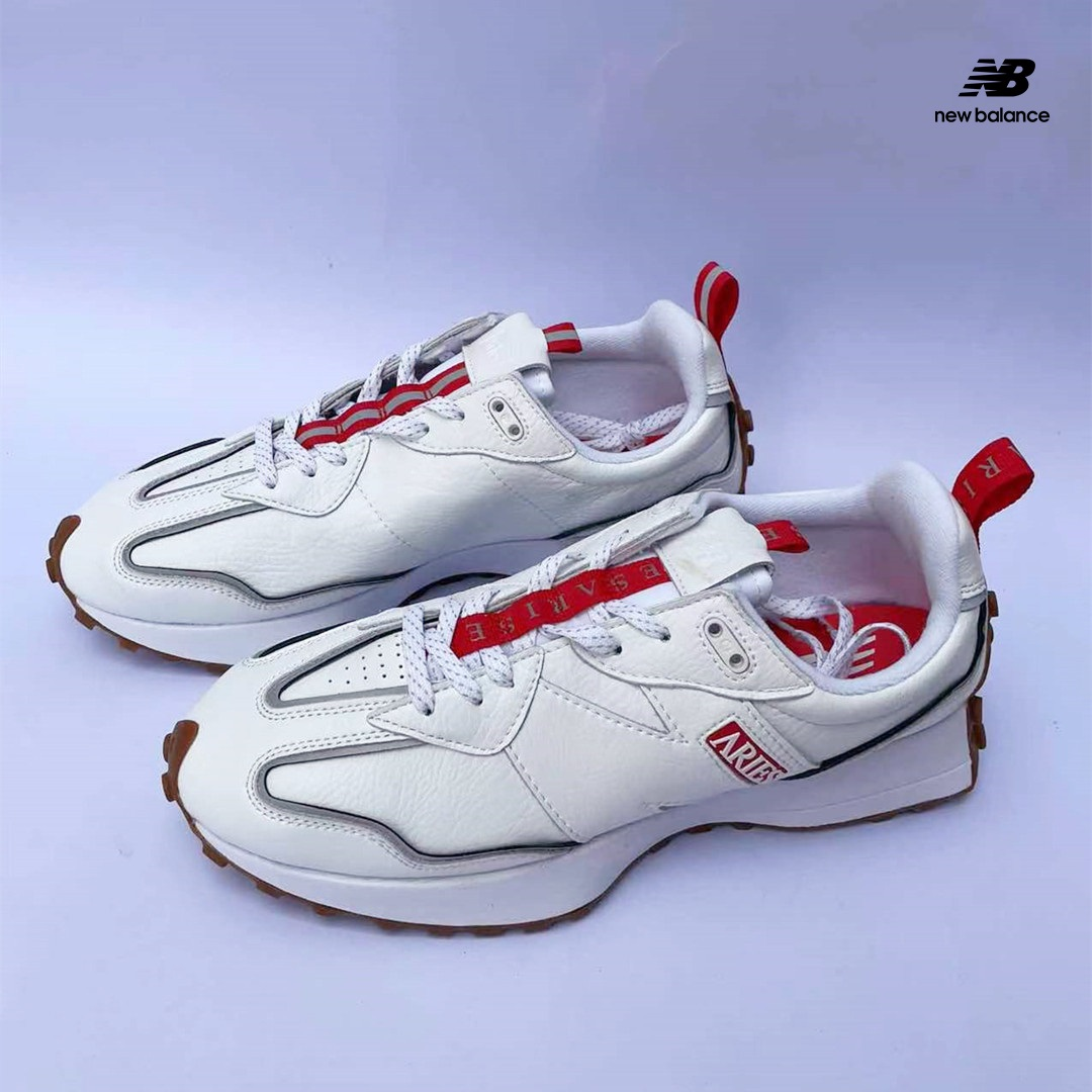 New Balance Casual Shoes Running Shoes Unisex 327 Retro Collection รองเท้าลำลอง รองเท้าวิ่ง สไตล์เดียวกันสำหรับผู้ชายและผู้หญิง