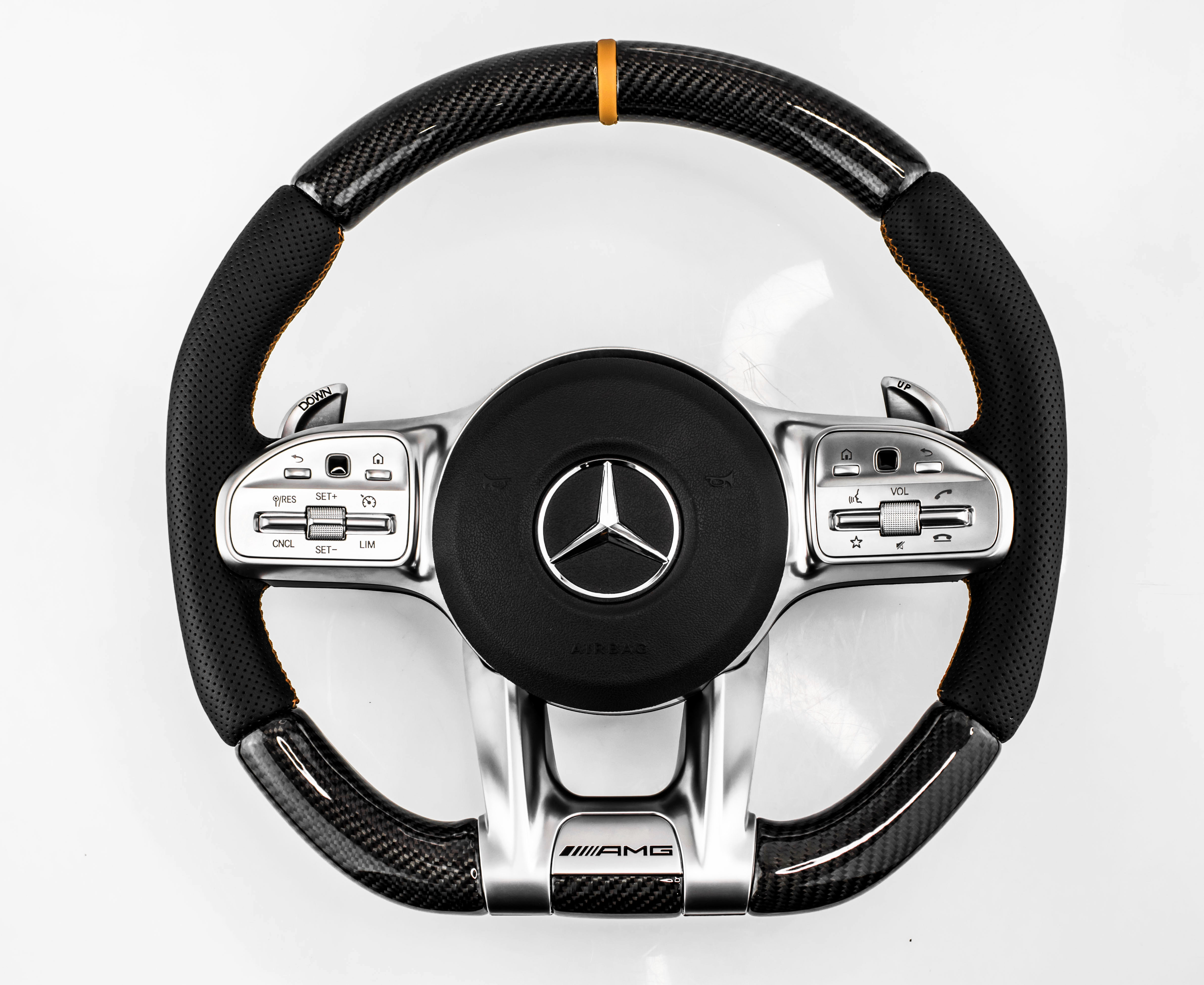 Benz AMG steering wheel 2019-2021 carbon yellow thread ราคา 55,000 บาท*ส่งฟรี