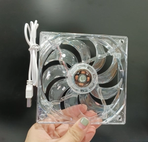 สินค้า (🇹🇭พร้อมส่ง)พัดลมคอมพิวเตอร์ สีใส พัดลมเคสระบายความร้อน 12cm สายUSB 5V ส่งไว