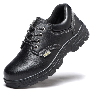 ภาพหน้าปกสินค้าSafety shoes Iron shoes รองเท้าเซฟตี้ รองเท้าหัวเหล็ก รองเท้าเดินป่า รองเท้าปีนเขา รองเท้าทำงาน ผญ 36-46 ที่เกี่ยวข้อง
