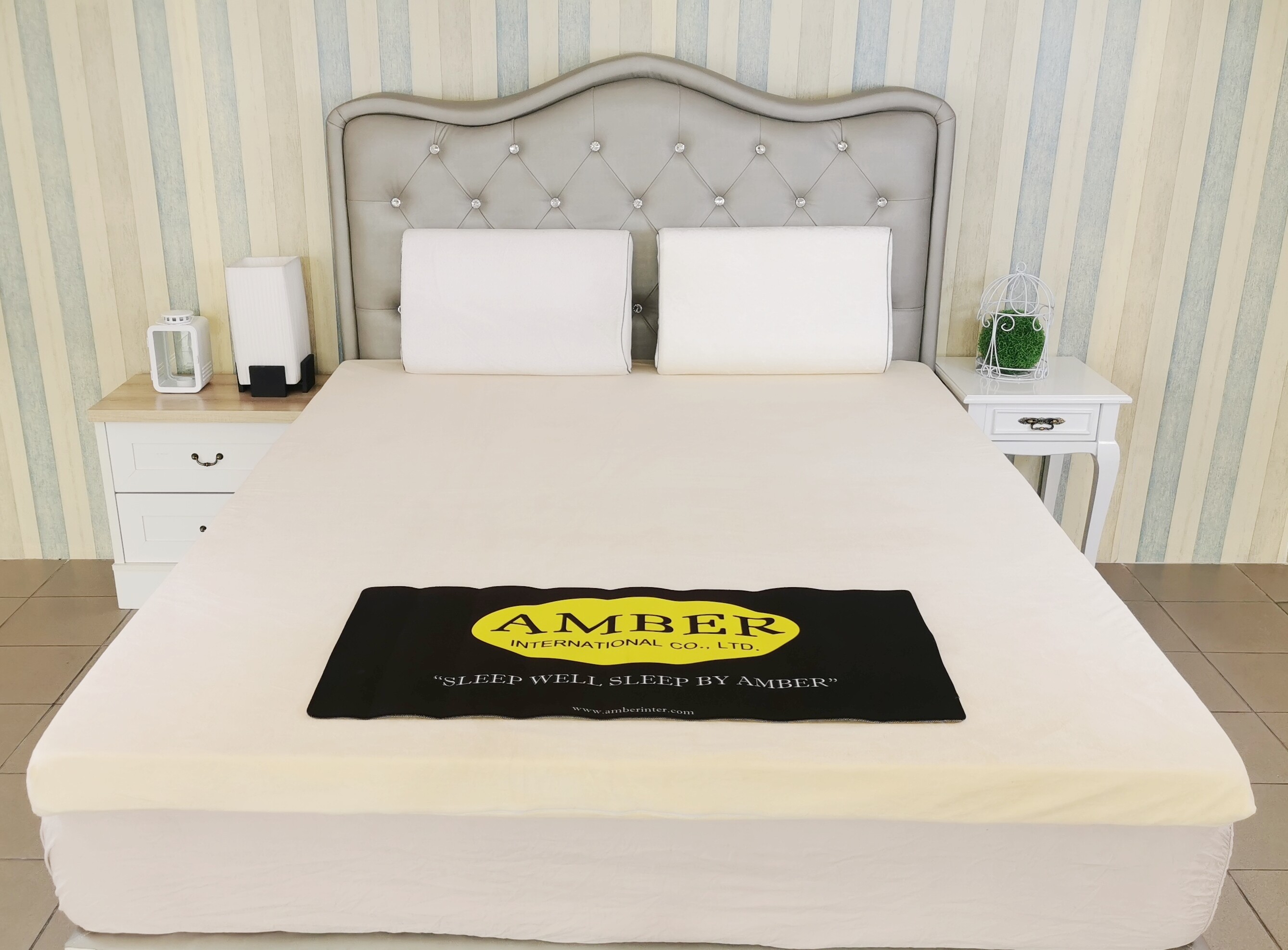 Amber แผ่นรองนอนเมมโมรี่โฟม หนา3นิ้ว (6ฟุต) Amber Topper Memory Foam 3"(King) ราคา 19,500 บาท*ส่งฟรี
