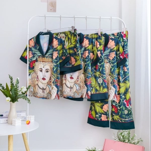 ภาพหน้าปกสินค้าชุดนอน Muslin Pajamas ชุดนอน Silk Satin ( รุ่น Greenery Queen รหัส N2021, T2021, L2021 ) ซึ่งคุณอาจชอบสินค้านี้