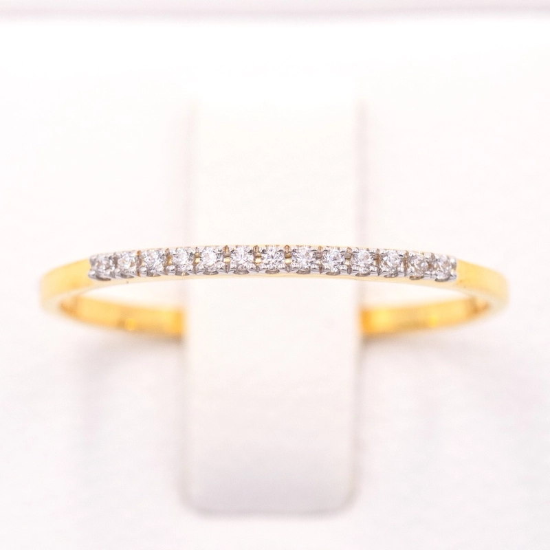 ภาพหน้าปกสินค้าแหวนแถวมินิมอล เพชรสวิส ทองแท้9k ใส่สวยเรียบง่าย ราคาย่อมเยาว์ สวยเทียบเท่าเพชรแท้ 9kcz101
