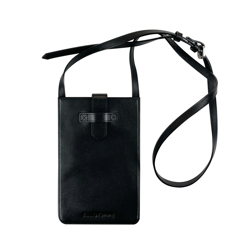 ELLE HOMME กระเป๋าใส่โทรศัพท์หนังวัวแท้ สไตล์ Casual สะพายข้าง/คล้องลำตัว สีดำ (H8H387) ราคา 1,290 บาท*ส่งฟรี