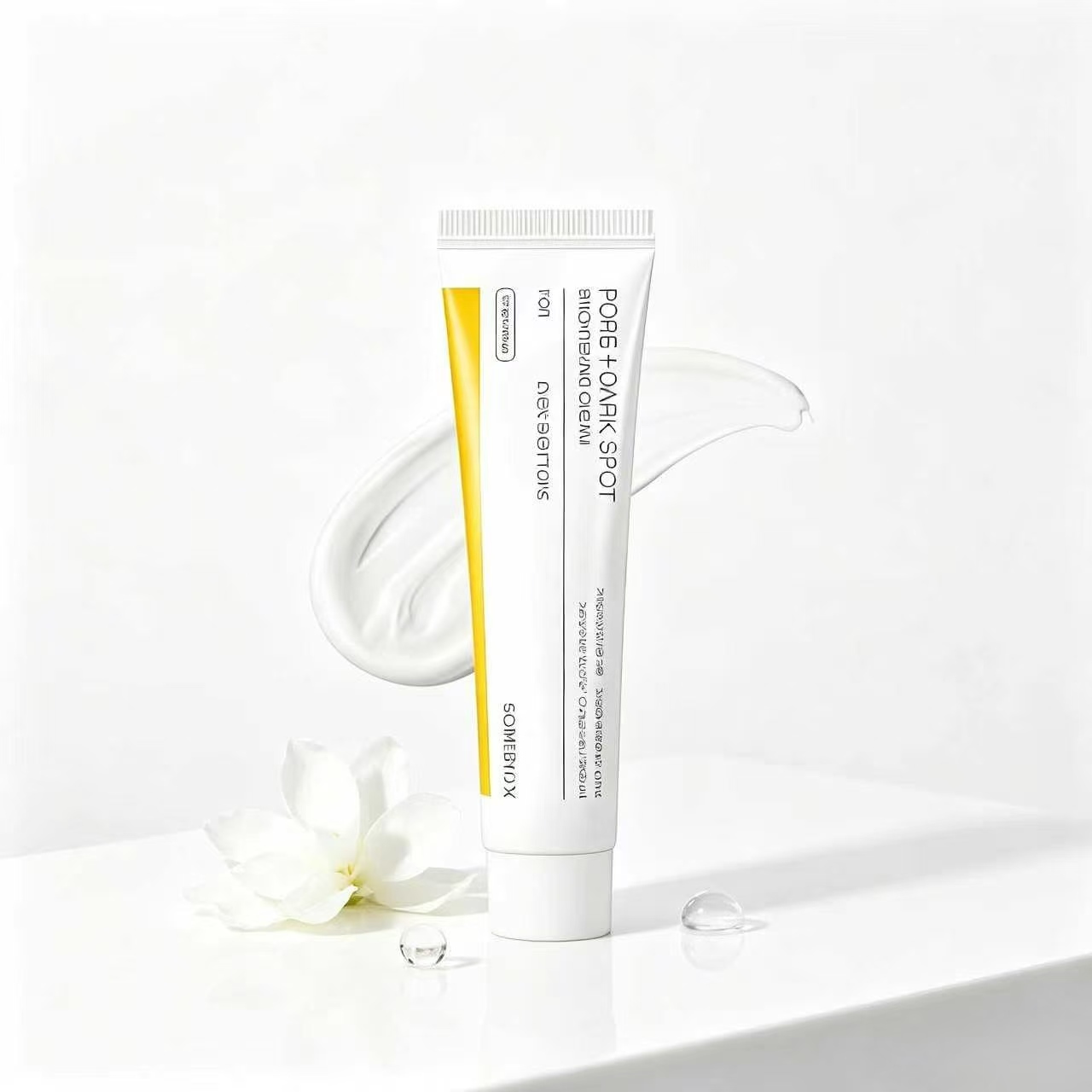 Celimax Brightening Cream 35ml Takes Care of Pores and Dark Spots. Contains 5% Niacinamide, 5% Tranexamic Acid, and Adjusts Skin Tone to Be Even. Provides Moisture. Gentle Formula Suitable for All Skin Types. ราคา 388 บาท*ส่งฟรี