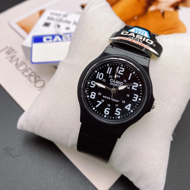 รูปภาพสินค้าแรกของWatchtime นาฬิกา Sport สายยาง ปรับสายเองได้ แถมกล่อง Casio ฟรี