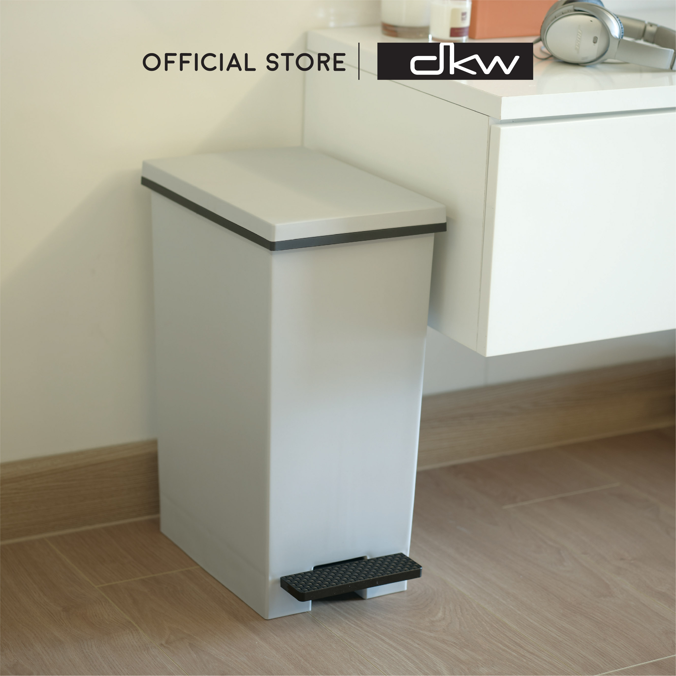DKW HH-2610I ถังขยะขาเหยียบ Saan 20 ลิตร (มี 3 สี) ถังขยะอึด สวย ทน SAAN Step-open bin (20L) ราคา 627 บาท*ส่งฟรี