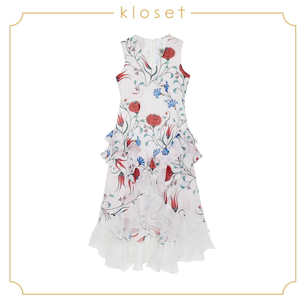 Kloset Printed Dress With Ruffles (AW18-D016) เดรสคอวีหน้าสั้น-หลังยาว แขนกุด ผ้าพิมพ์ลายดอกไม้ ราคา 3,199 บาท*ส่งฟรี