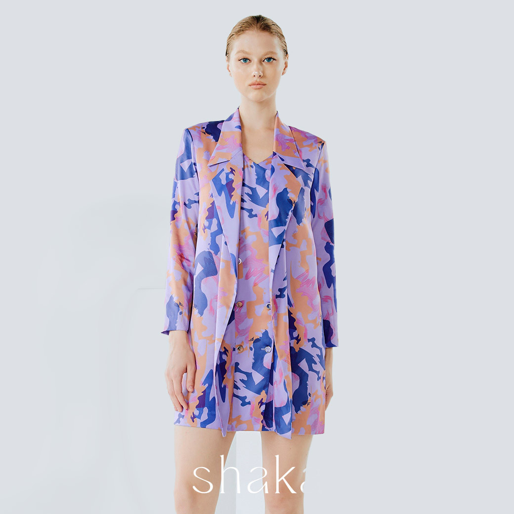 Shaka AW24 Military Mini Suit Dress เดรสูทแขนยาว ปกสูท สาบกระดุมหน้าสองแถว DS-8240703 ราคา 4,455 บาท*ส่งฟรี