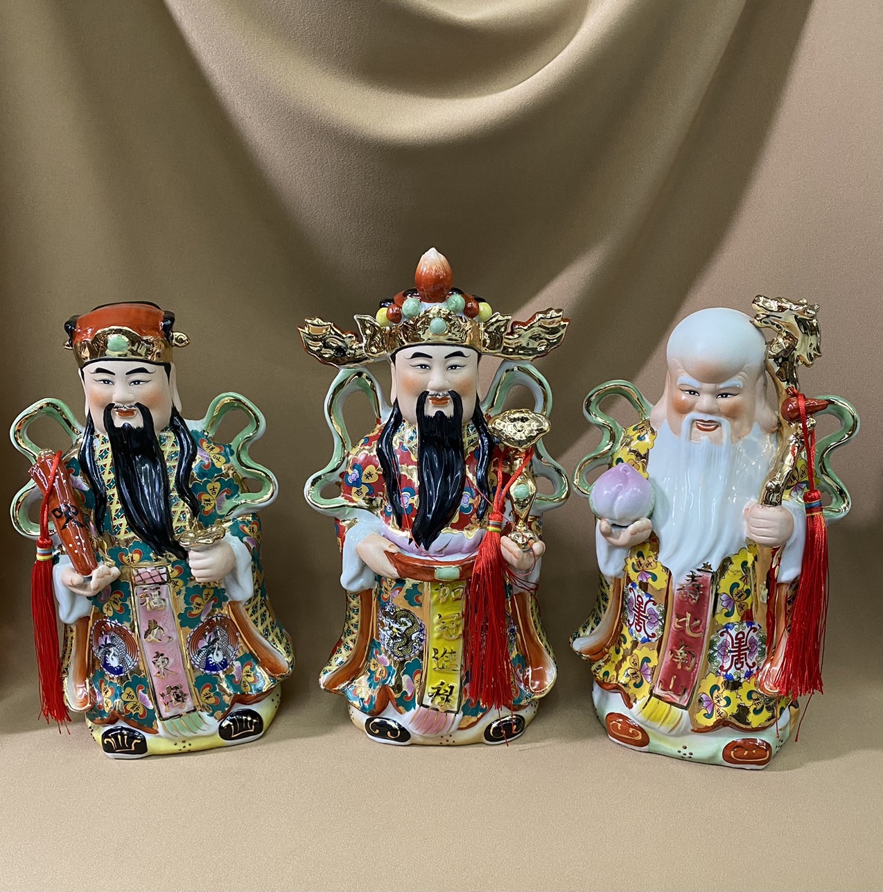 The Three Gods, Hek, Lek, and Siu, Can Bring Happiness, Good Luck, Prosperity, Longevity, and Good Health:'Crafts, Detailed Work 12'