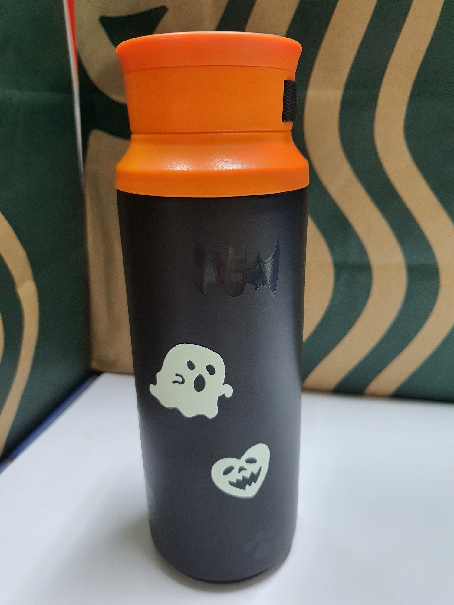 ขวดสตาร์บัค ++ของแท้++ ราคา 1,299 บาท*ส่งฟรี