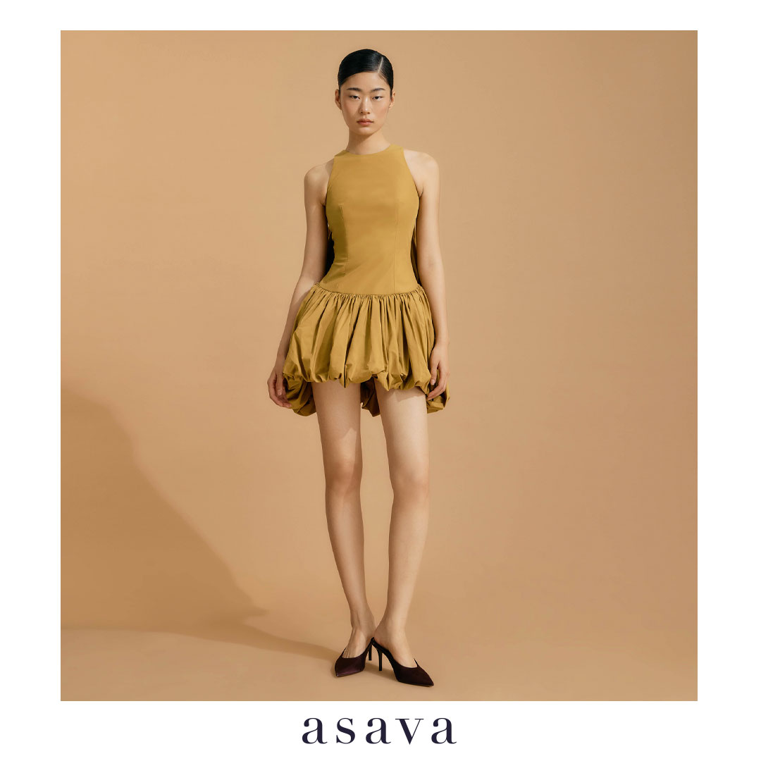 [asava ss25] Rowan Balloon Mini Dress เดรสผู้หญิง คอกลม แขนกุด ดีเทลทรงพองบริเวณชายเสื้อและด้านหลัง ซิปและตะขอหลัง ราคา 11,000 บาท*ส่งฟรี