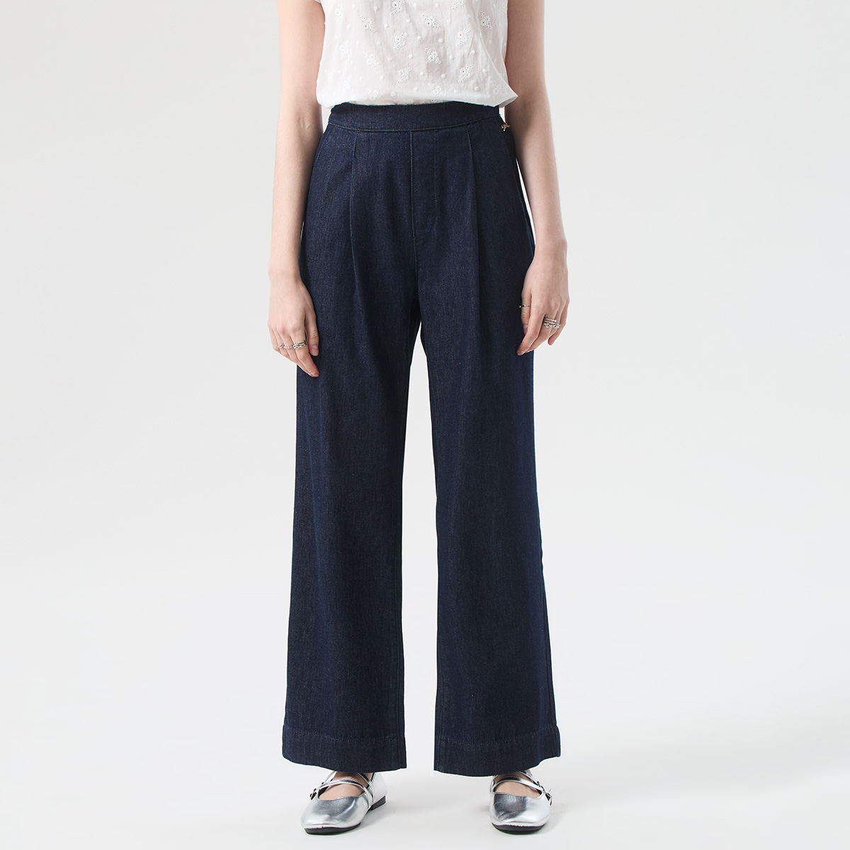 EP กางเกงขายาว ทรงขาตรง ผู้หญิง สีน้ำเงิน | Straight Leg Denim Trousers | 05044 ราคา 1,257 บาท*ส่งฟรี