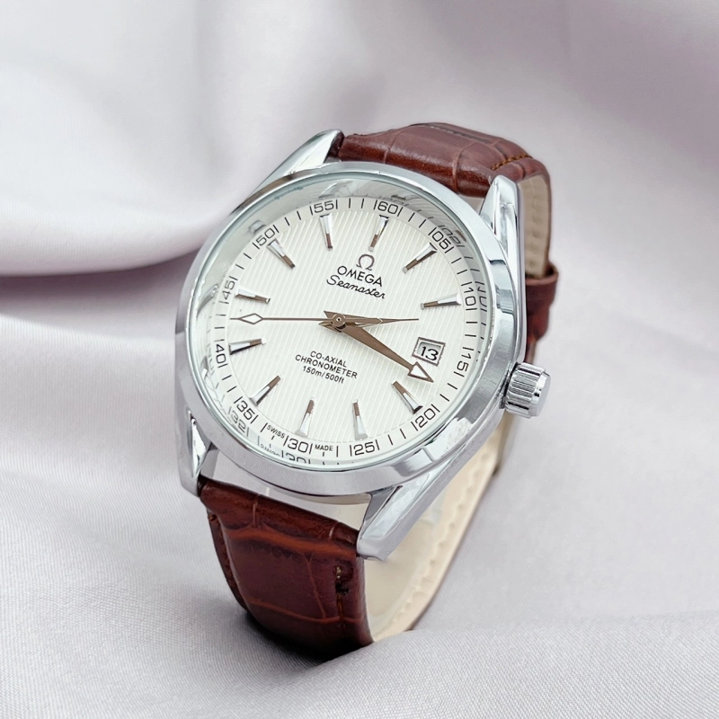 ภาพหน้าปกสินค้านาฬิกาผู้ชาย นาฬิกา ผู้ชาย นาฬิกาหรูหรา โอเมก้า มาใหม่ รุ่นฮิต ระบบออเมติก สายนาฬิกา หนังกำมะหยี่ หน้าปัด 42 มม มี 21 แบบ แถมพร้อมหนังฟรี จากร้าน [TT-Time2]Shop บน Lazada