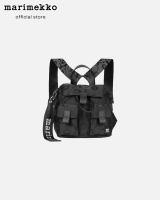 MARIMEKKO EVERYTHING BACKPACK S UNIKKO กระเป๋าเป้ลายดอกไม้ สีดำ